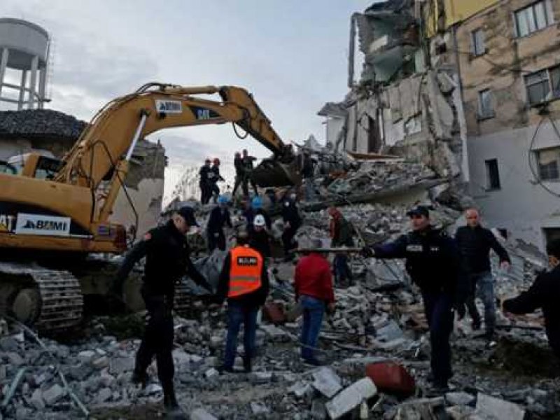 Αλβανία: δύο ομάδες της ΕΜΑΚ στις πληγείσες περιοχές