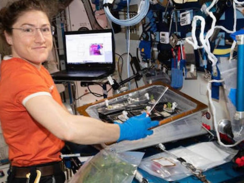 Κριστίνα Κοχ: Ρεκόρ συνεχούς παραμονής γυναίκας στο διάστημα