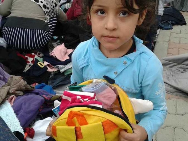 Απομακρύνθηκαν πρόσφυγες και μετανάστες από την πλατεία Βικτωρίας