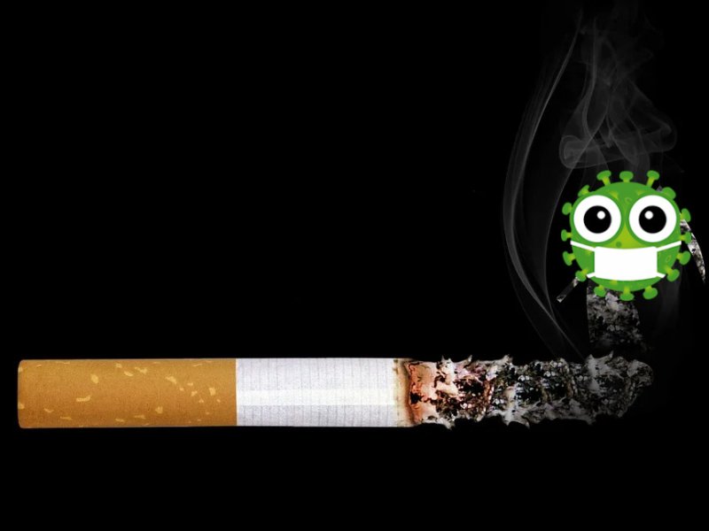 Ειδικοί προειδοποιούν τους καπνιστές για αυξημένο κίνδυνο αν προσβληθούν από τον κορoνοϊό