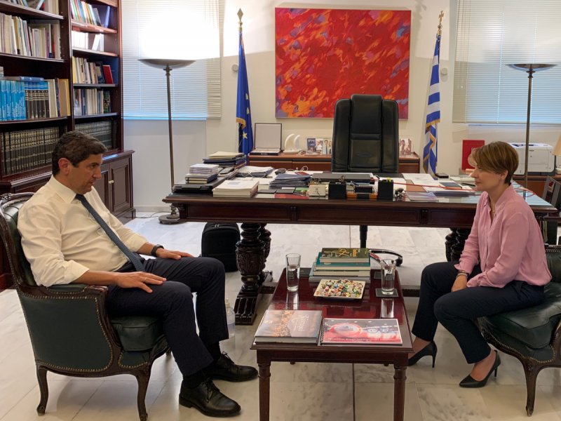 Συνάντηση Χριστίνας Αλεξοπούλου με τον Υφυπουργό Πολιτισμού και Αθλητισμού
