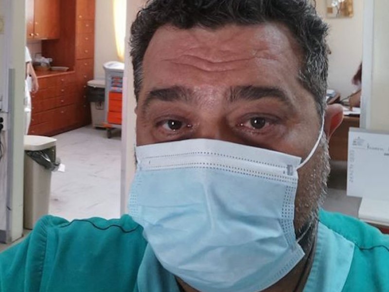 Στ. Παλιουδάκης - Θωρακοχειρουργός:Το να φοράω μάσκα δεν με κάνει αδύναμο, χαζό ή 