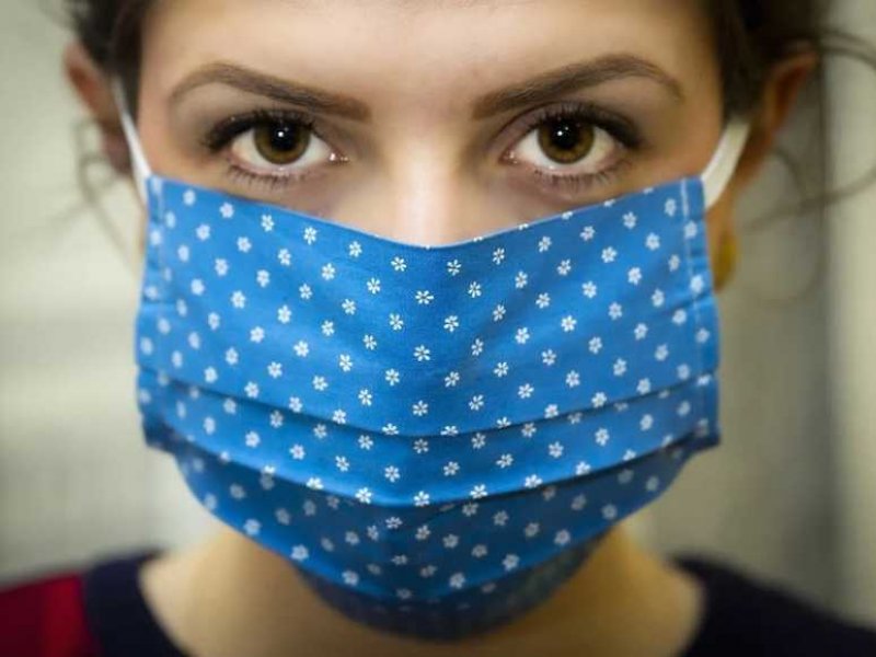 'Ερευνα: Ποιες μάσκες προστατεύουν καλύτερα - Πόσο αποτελεσματικά είναι μαντίλια και μπαντάνες στο πρόσωπο