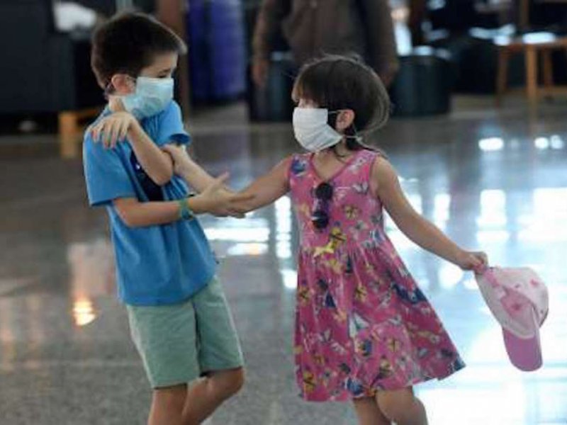 Ελληνική Παιδιατρική Εταιρεία: Πώς προστατεύει η μάσκα τα παιδιά