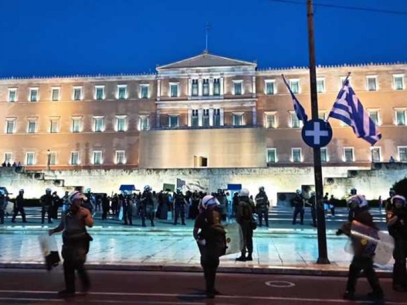Οι συνωμοσιολόγοι ξανά στους δρόμους – Συγκεντρώσεις κατά της μάσκας σε Αθήνα και Θεσσαλονίκη (Pics)