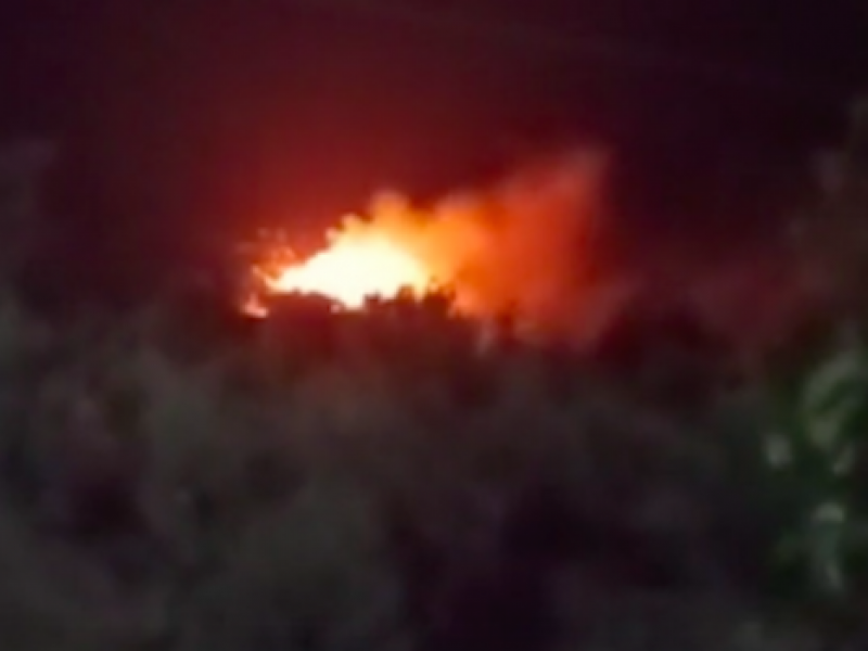 Πυρκαγιά έξω από το ΚΥΤ Σάμου - Εν δυνάμει εξέγερση στο ΚΥΤ Λέρου