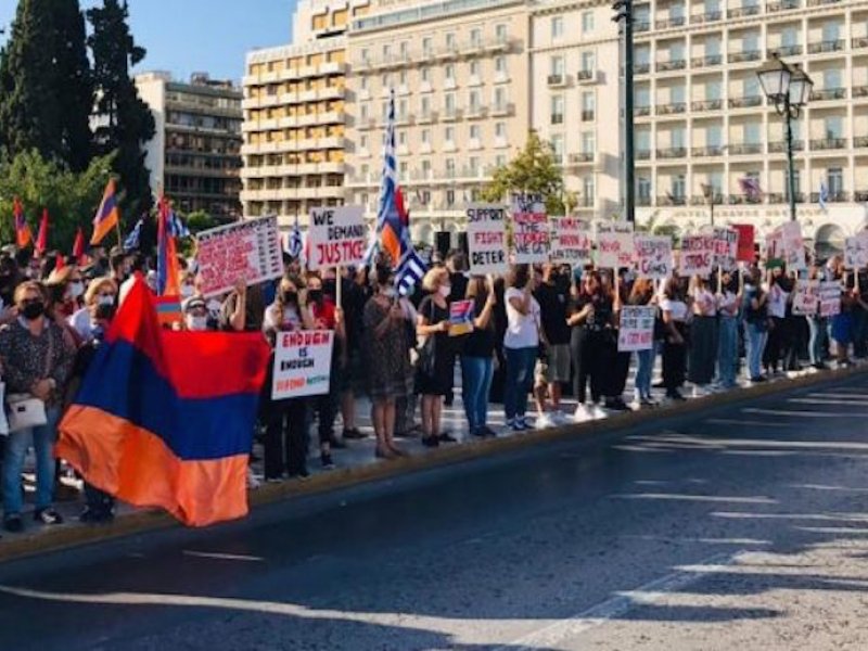 Σύνταγμα: Συγκέντρωση Αρμενίων για σταματήσουν οι εχθροπραξίες στο Ναγκόρνο Καραμπάχ