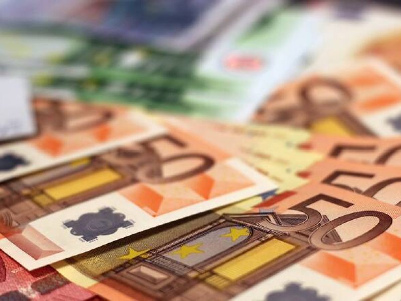 Εβδομάδα πληρωμών από αύριο: Την Τετάρτη το έκτακτο επίδομα 250 € σε χαμηλοσυνταξιούχους