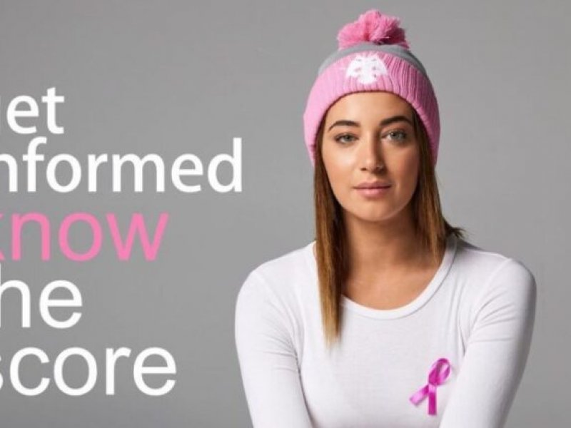 ΑΕΚ: Τα έσοδα από το γυναικείο σκουφάκι υπέρ της εκστρατείας για τη θεραπεία του καρκίνου του μαστού