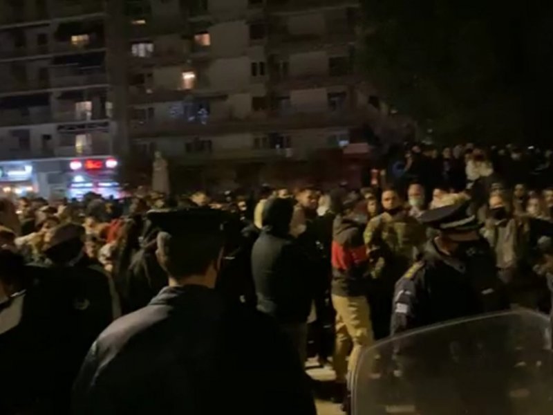 Θεσσαλονίκη: Ένταση μεταξύ αστυνομικών και διαδηλωτών στον Λευκό Πύργο