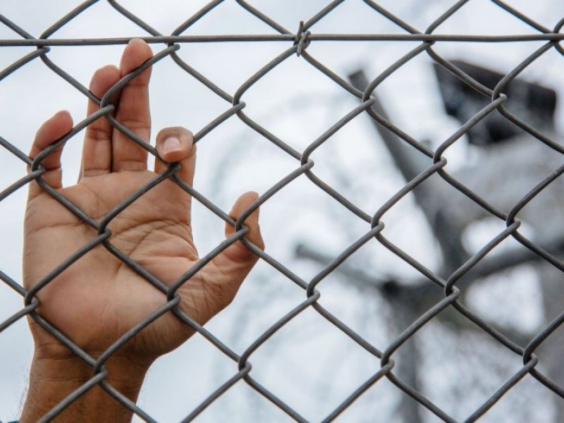 «Στρωματσάδα» κοιμούνται οι κρατούμενοι στις Φυλακές Ανηλίκων Αυλώνα