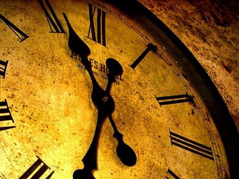 Χόρχε Μπουκάι : Το ρολόι που σταμάτησε στις εφτά