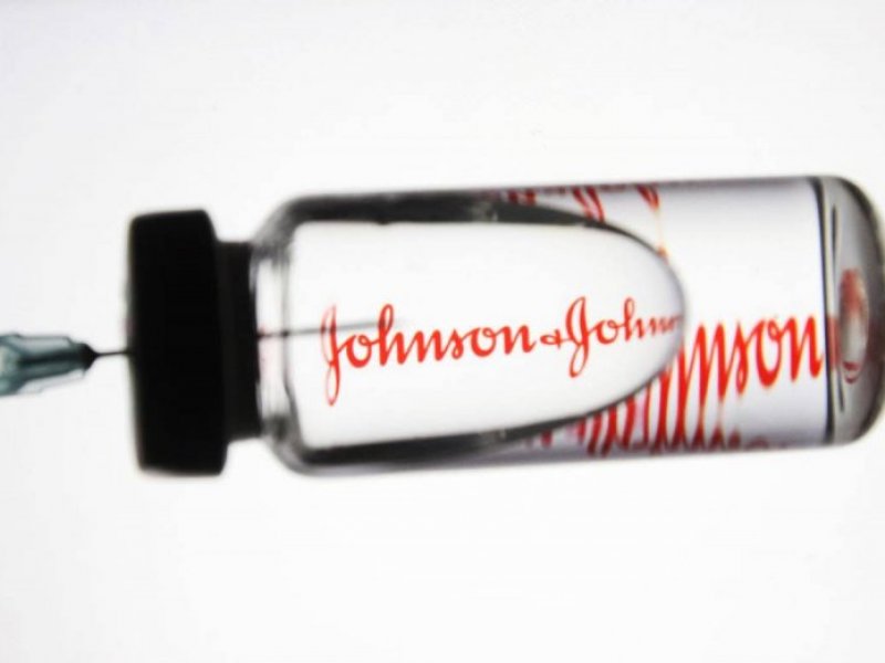 Λινού για το εμβόλιο της Johnson & Johnson: Ποιοι δεν πρέπει να εμβολιαστούν