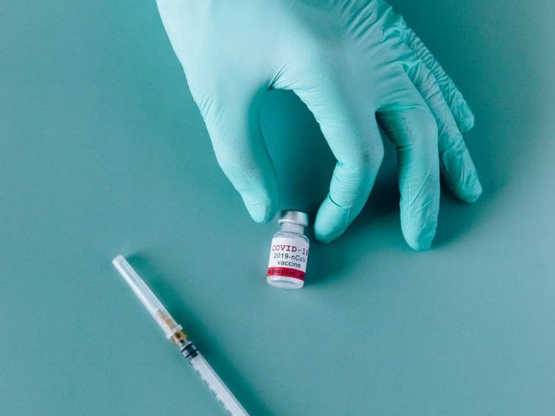 Κορονοϊός: Το πρώτο εμβόλιο από γενετικά τροποποιημένα φυτά πήρε έγκριση
