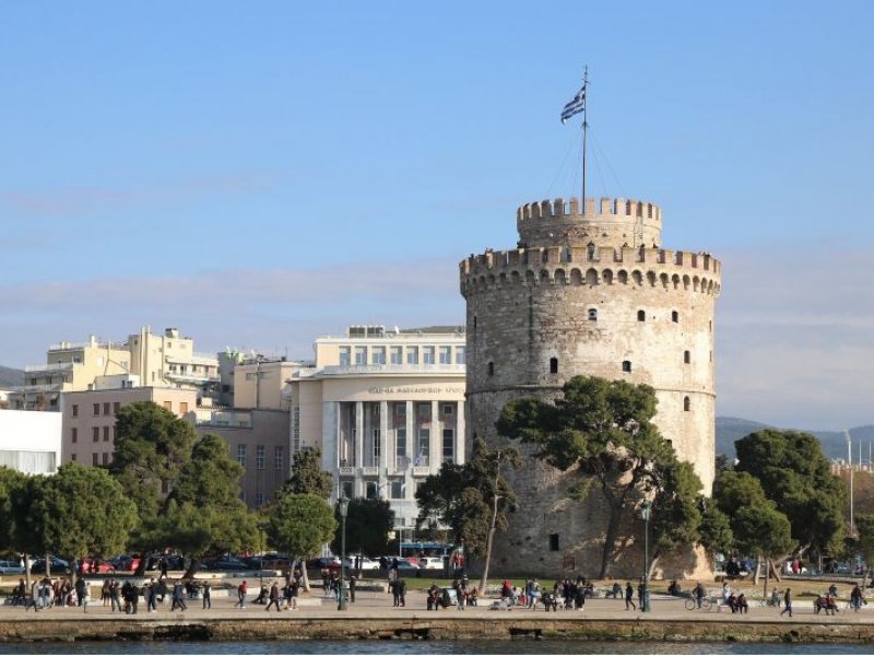 Κορονοϊός: «Καλπάζει» η Όμικρον στη Θεσσαλονίκη - 60% στα λύματα της πόλης