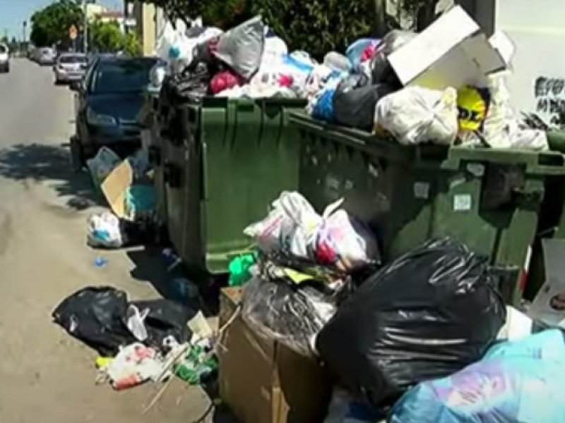 Θεσσαλονίκη: Άκαρπες οι έρευνες για το βρέφος που βρέθηκε πεταμένο στα σκουπίδια – Πού στρέφεται η προσοχή των Αρχών