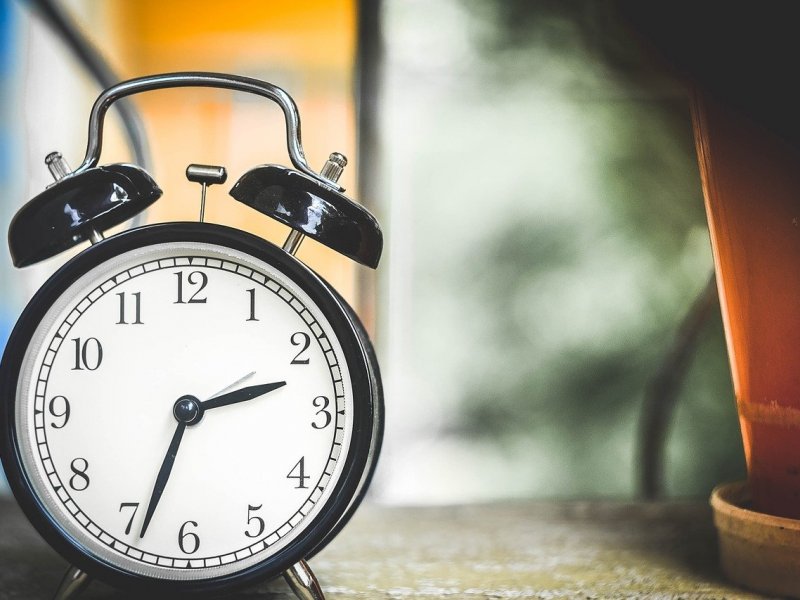 Αλλαγή ώρας: Πότε γυρίζουμε τα ρολόγια μία ώρα μπροστά;