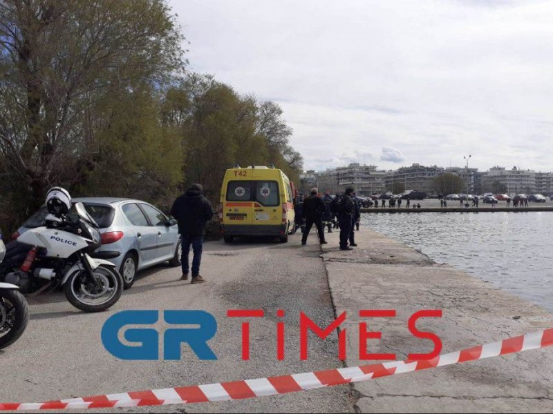 Τραγωδία στη Θεσσαλονίκη: Αστυνομικός, ασθενής με καρκίνο, έδεσε τα χέρια του στο τιμόνι του αυτοκινήτου του και αυτοκτόνησε πέφτοντας στον Θερμαϊκό