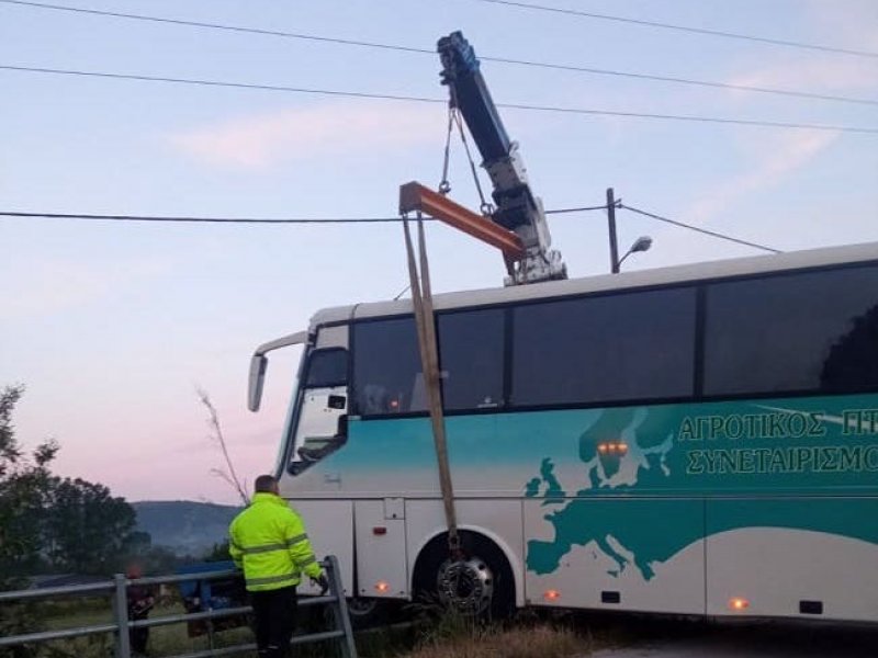 Γιάννενα: Οδηγός λεωφορείου λιποθύμησε στο τιμόνι