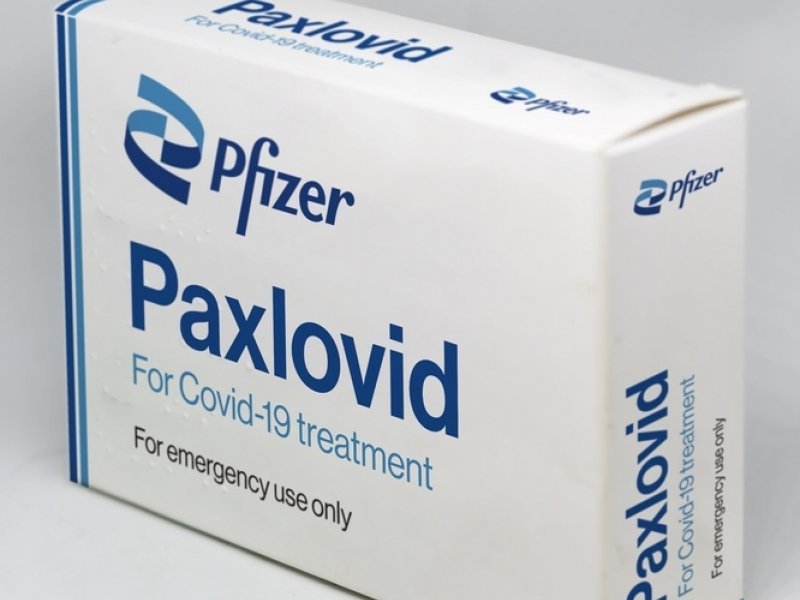 Pfizer: Το χάπι Paxlovid δεν αποτρέπει τη μόλυνση από τον ιό